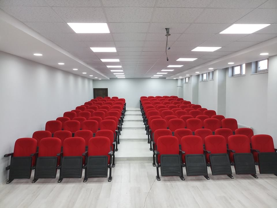 Akçakoca Anadolu Lisesi Konferans salonu